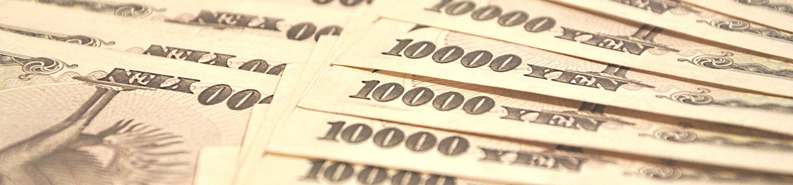 USD/JPY: 'Shooting Star' on the upper 'Window'