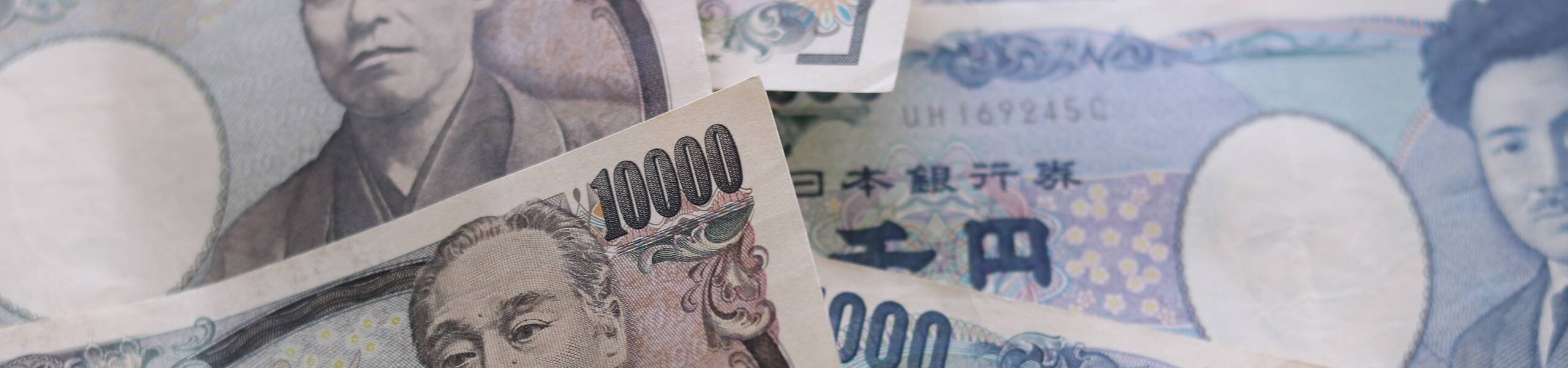 USD/JPY: 'Shooting Star' points to correction