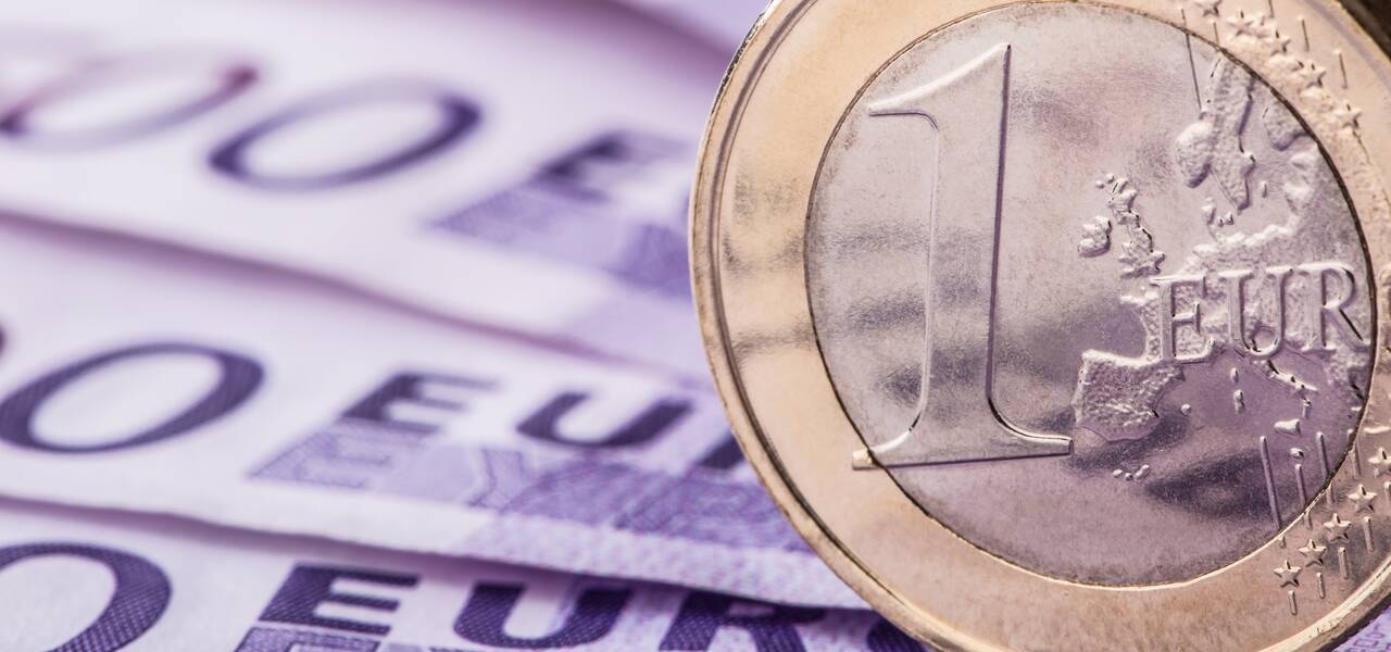 EUR/USD: price has gone through the 'Window'